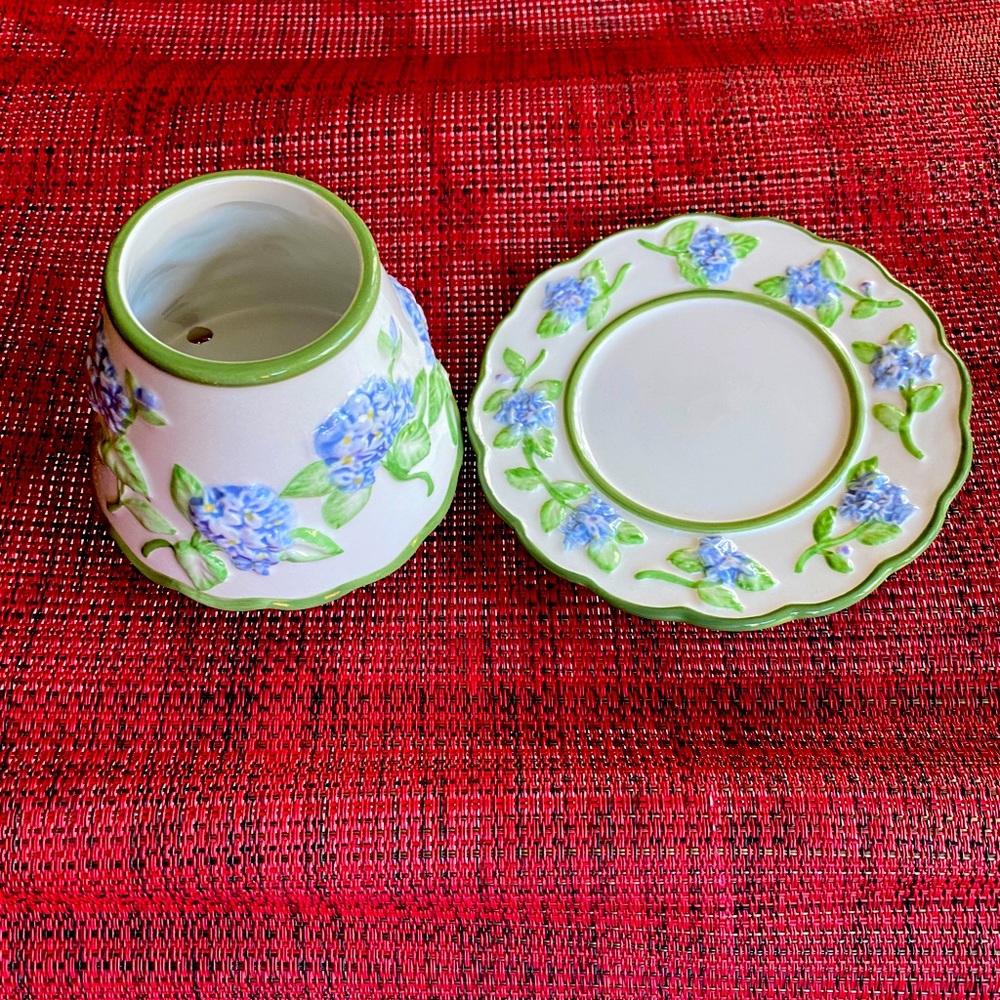Yankee candle small jar shade and plate.
